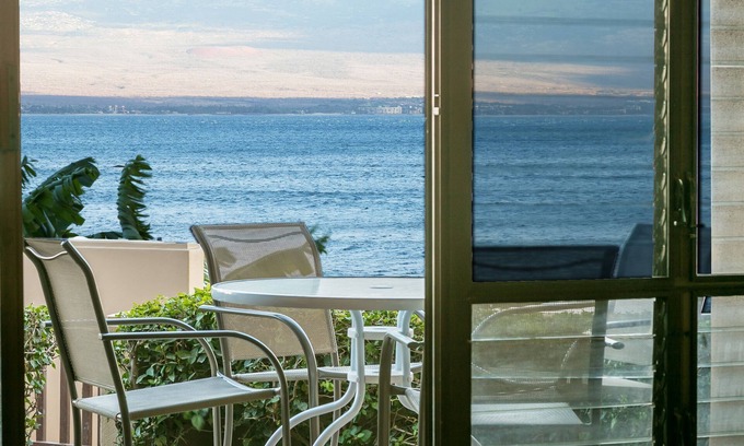 Maalaea Condo | Direct Beachfront with Spectacular Oceanviews!