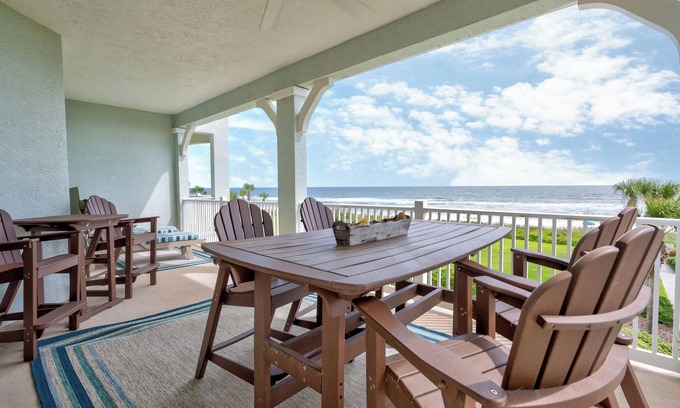 Palm Coast Condo | Direct Oceanfront Cinnamon Beach Condo 635!