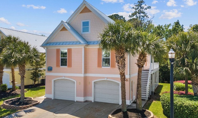 Garden City House | DISCOUNTED OPEN AUGUST DATES 3 BR 3 Bath Home in Garden City Beach, Sleeps 8