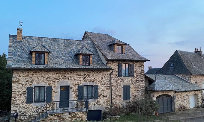 Estaing House | Discover authentic Aveyron in the heart of a hamlet near Estaing.