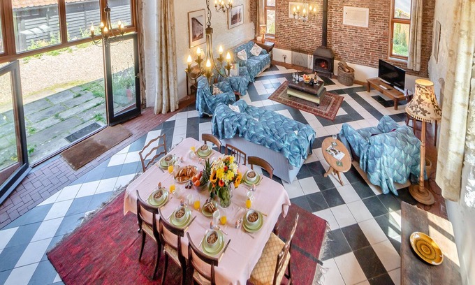 New Buckenham Cottage | Discover historic charm at St Mary’s Chapel.