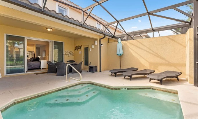 Loughman House | Disney Getaway! Private Pool & Themed Bedrooms. Book Now! #Solt429