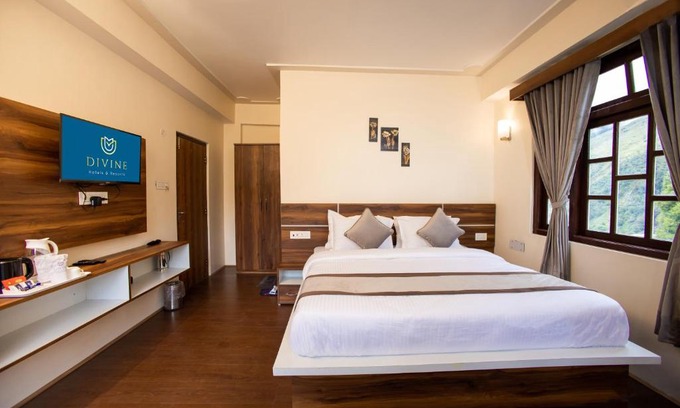 Lachung Hotel | Divine's The Elite Zong