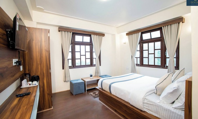 Lachung Hotel | Divine The Elite Zong Lachung