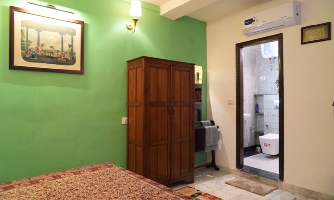Paharganj Bed & Breakfast | Diya B&B is a homestay with a touch of haveli style in the centre of Delhi.