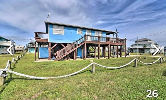 Crystal Beach Cabin | DKD'S Hideaway