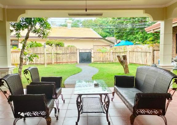 Tawala Bed & Breakfast | DMC2 Residence Panglao