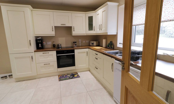 Donegal Cottage | Dock at Dominic's