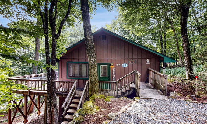 Beech Mountain Cabin | Dog-friendly cabin, nestled among the trees w/hot tub, wrap-around deck