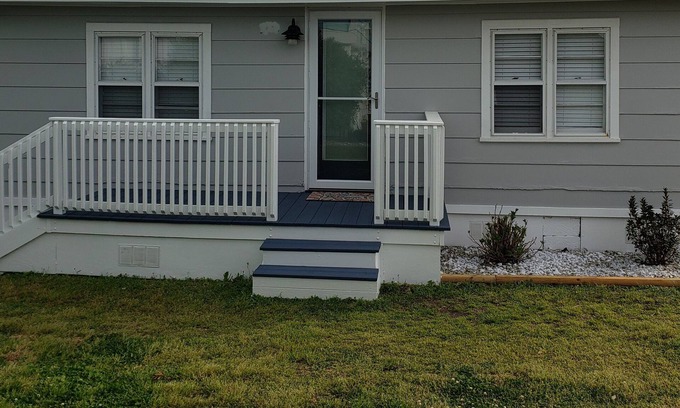 Kure Beach House | Dog Friendly, Fully Updated Kure Beach Cottage, 2 min. walk to the sand.