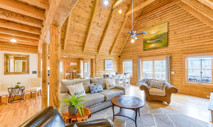 Mineral House | Dog-Friendly Home with Free WiFi, Patio, Private Gas Grill, and Kayak