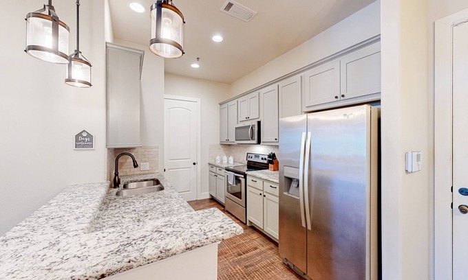 Denton House | Dog-friendly townhouse near downtown & dog park with 2 balconies, W/D, & AC