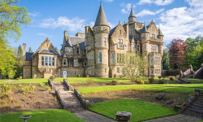 Dollar Apartment | DOLLARBEG CASTLE - The Tower - Luxury Apartment