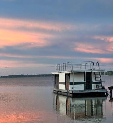 Mysliborz Apartment | Dom na wodzie Listomie