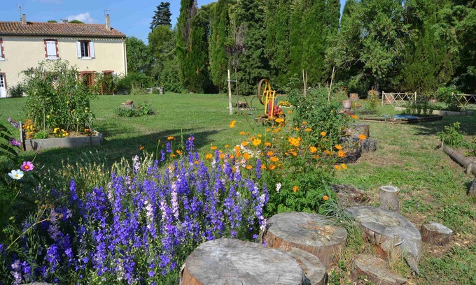 Mazerolles-du-Razes House | Domaine de Buscail, charming gîte. Swimming pool, park and gardens, magnificent views.
