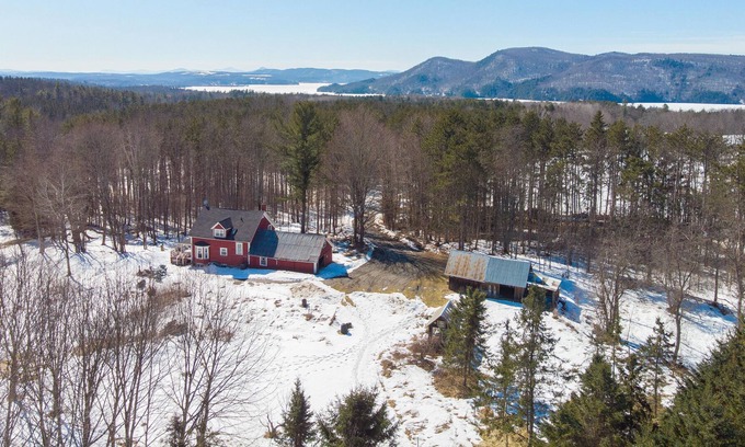 Hatley House | DOMAINE DES CERFS - Country living house, on large forested private estate