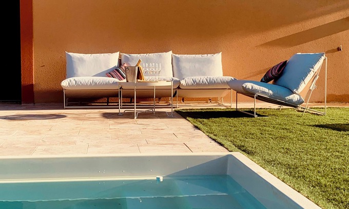 Poilly-lez-Gien Villa | Domaine Évasion: Spa & Pickleball in the Loiret region