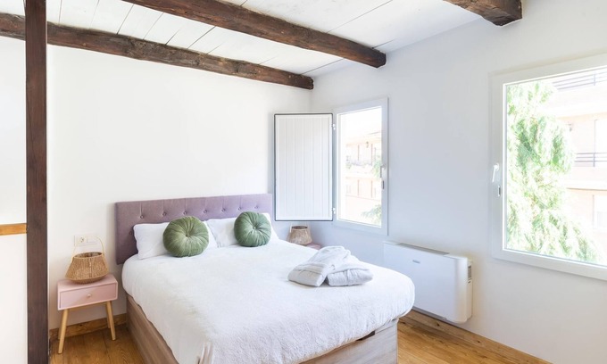 Astorga Apartment | Domus Aurea Mezzanine Suite