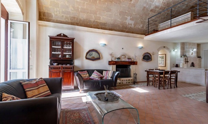 Sasso Barisano Apartment | Domus Tua, in the Matera architectural style