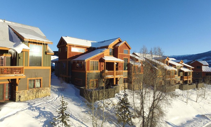 Wildernest House | Don't Share the Hot Tub! Get Your Own Hot Tub at Ski Silverthorne Lodge!