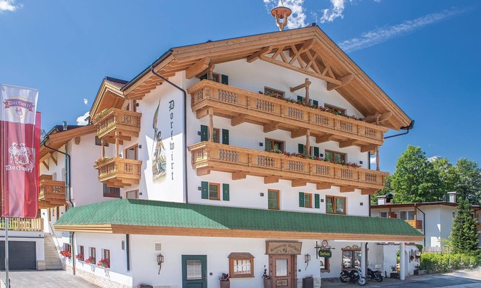 Pertisau Cottage | Doppelzimmer mit Balkon Kat. B - Gasthof Dorfwirt