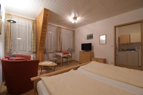 Oberdorla Apartment | Doppelzimmer Duenenhaus UNR 4 strandnah Urlaub Fam Rissel