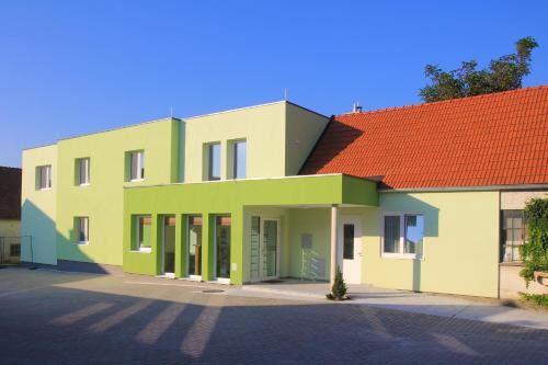 Weppersdorf Hotel | Dorfgasthof Berlakovich