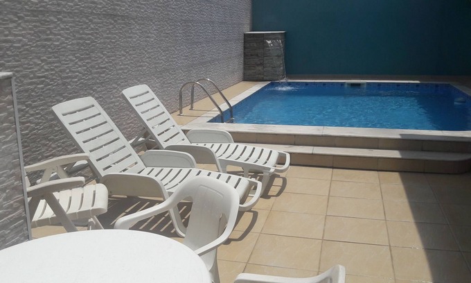 Parque Oasis House | Dorms 3 + Suite + Social + Pool + Banh Churrasc + 50 Metres from the beach