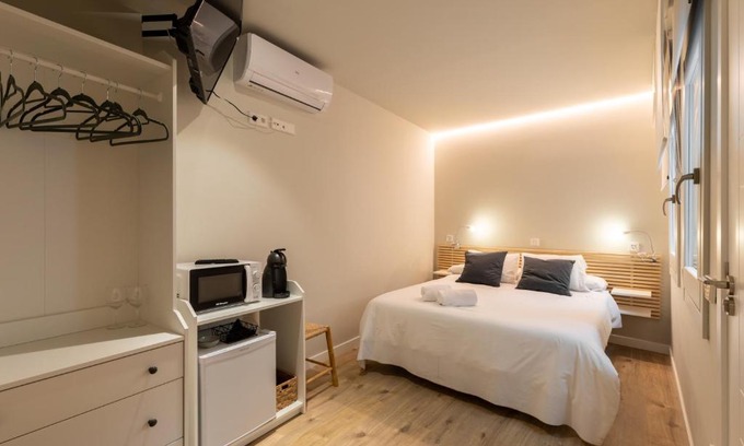 Toledo City Center House | Double Room in ToledoRooms VistaPark