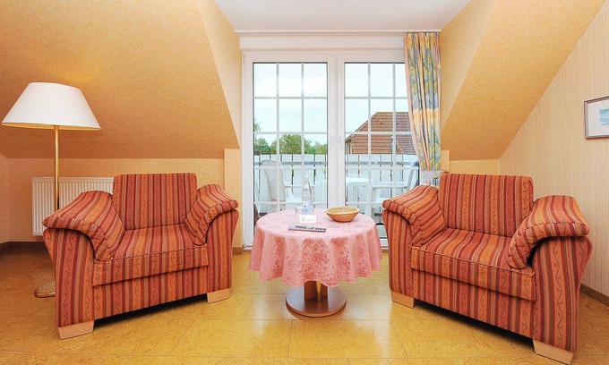 Esens Cottage | Double room non-smoking category II - Double room in the Hotel-Pension