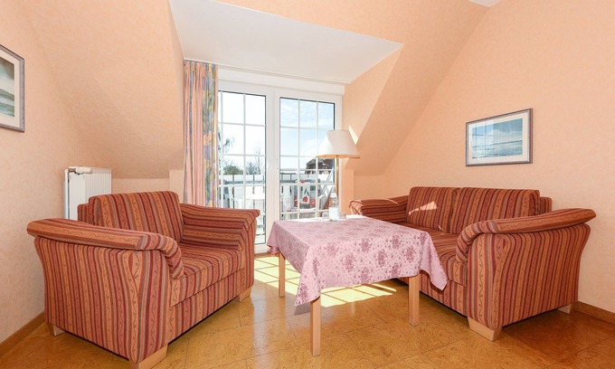 Esens Cottage | Double room non-smoking - Double room category III in the Hotel-Pension