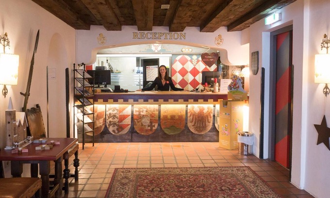 Fieberbrunn House | Double room with bath/shower, WC - Family Hotel Schloss Rosenegg