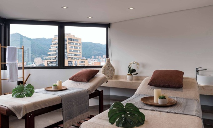 Chico Norte III Hotel | Doubletree By Hilton Bogota Calle 100,Co