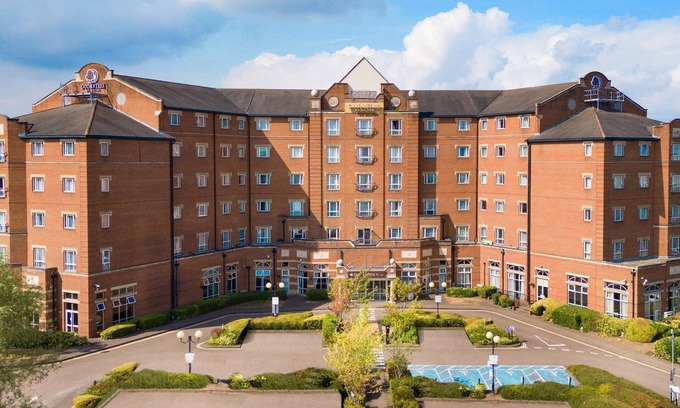 Stone Hotel | DoubleTree by Hilton Dartford Bridge