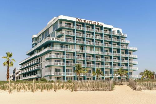 Midtown Ocean City Hotel | DoubleTree by Hilton Ocean City Oceanfront