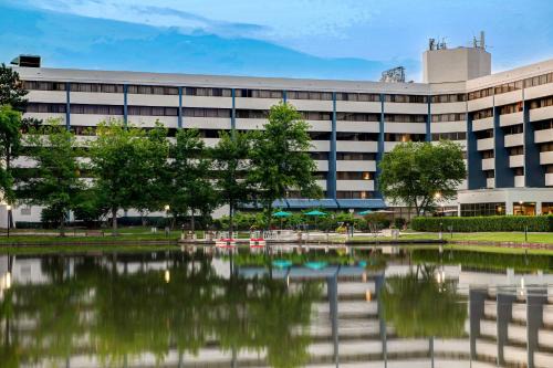 Durham Hotel | DoubleTree Suites by Hilton Raleigh-Durham