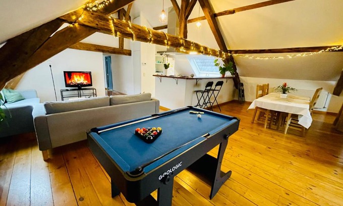 Quartier des Quais - Kaaienwijk Apartment | Down Town Spacious Loft with Private Parking