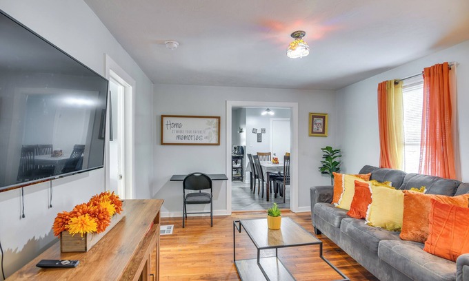 Brockton Apartment | Downtown Brockton Apt < 1 Mi to Local Dining
