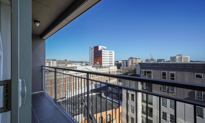 Christchurch City Centre Cottage | Downtown Haven - Christchurch Holiday Apartment