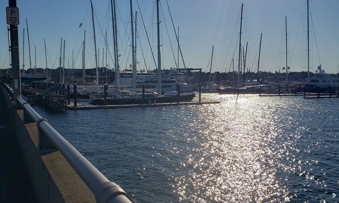 The Point Apartment | Downtown Newport- The Point Gem