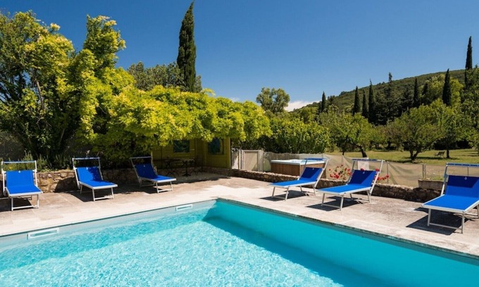 Valaurie Cottage | Drôme provençale in an old stone hamlet enchanted duo gite Superciel