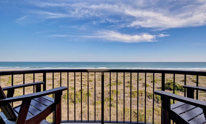 Shell Island Condo | DR 1309 – Getaway to this oceanfront condo with pool and direct beach access