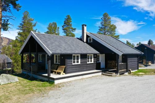 Geilo House | Dream cabin by Geilo, ski-in ski-out with room for the whole family