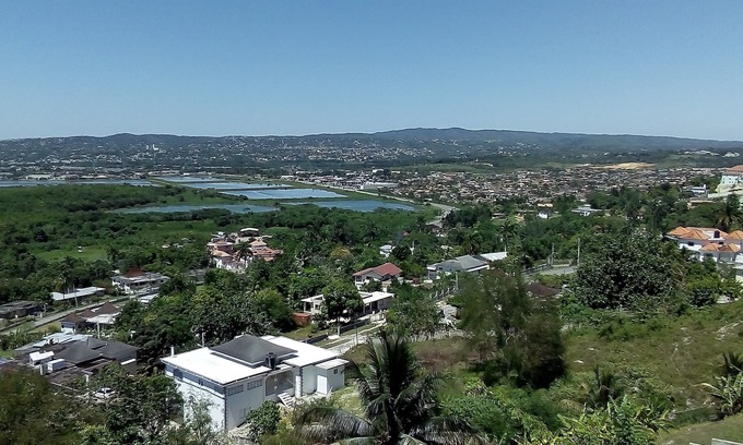 Montego Bay Hotel | Dream home that welcomes all great view of the montego bay town and cruise ship