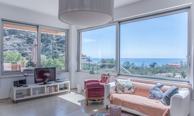 Pefki Villa | Dream vacation in a beautiful bay