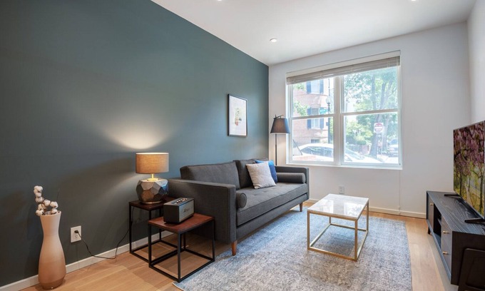 Georgetown Apartment | Dreamy Georgetown 1BR w/storage space near Montrose Park by Blueground