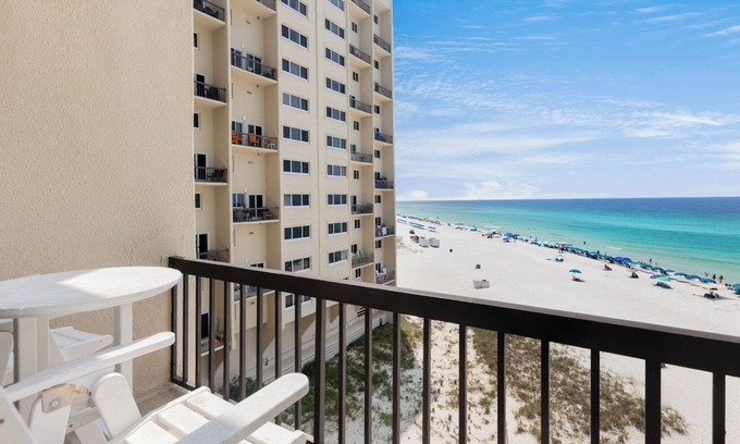 Sunnyside Condo | Drift On Inn - Pinnacle Port Gulf-Front Condo with Community Pool & Tennis