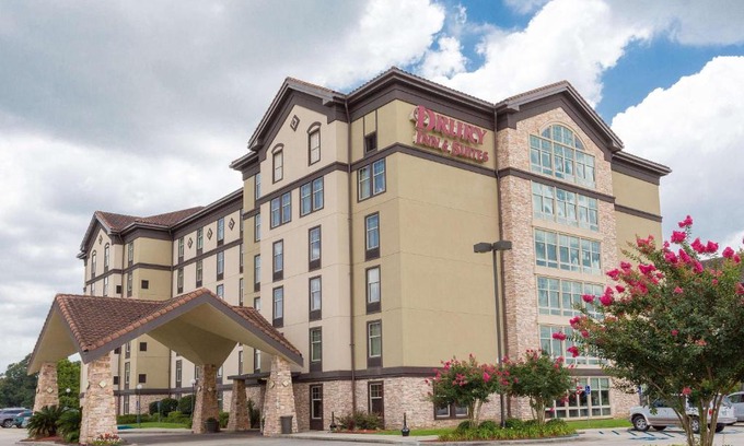 Lafayette Hotel | Drury Inn & Suites Lafayette LA