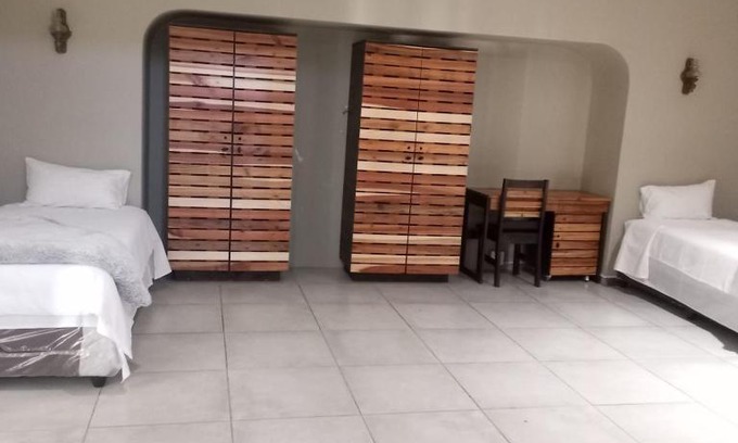 Scottsville House | Dulwich Precinct Holiday Rentals