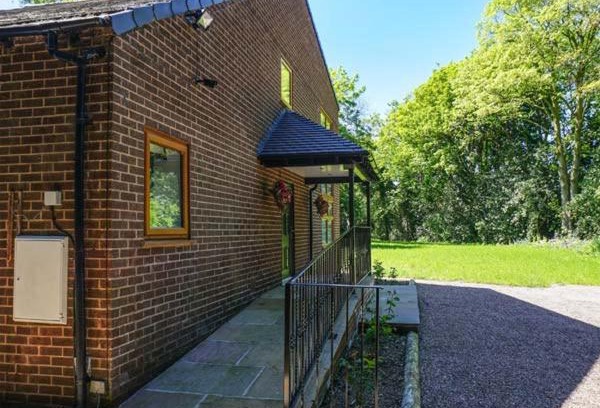 Frodsham House | Dunsdale Lodge